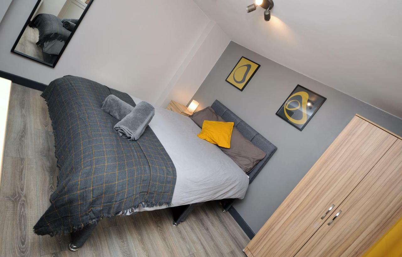 Stone'S Throw City Centre - Tv In Every Bedroom! Свонсі Екстер'єр фото