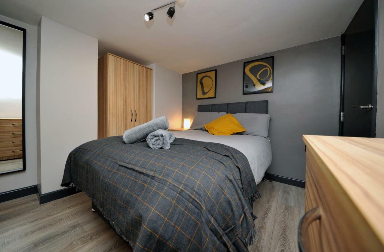 Stone'S Throw City Centre - Tv In Every Bedroom! Свонсі Екстер'єр фото